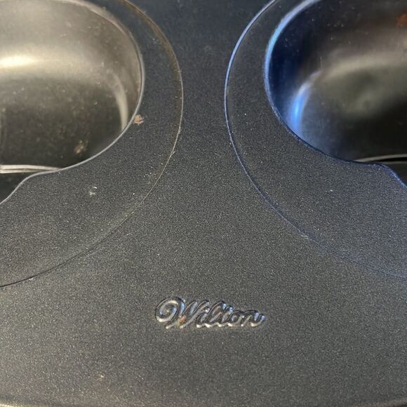 Wilton skeleton baking pan EUC - Picture 6 of 7